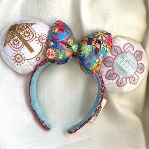Disney It’s a small world clock minnie ears headband